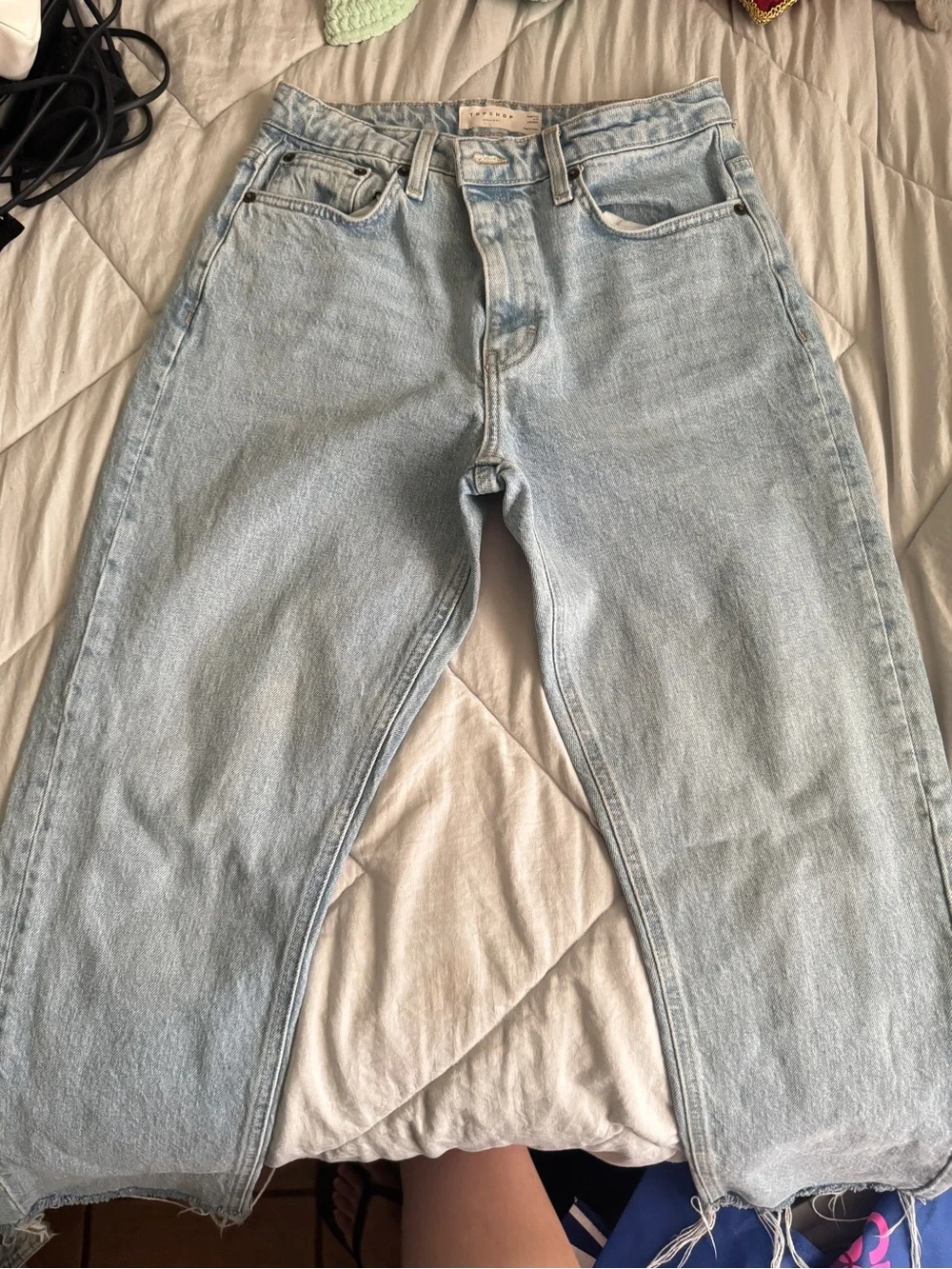 Light Wash Women’s Jeans - Classic Straight Fit